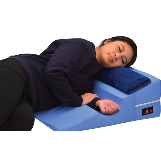 Bedd Wedge With Half Roll Pillow 2699-R